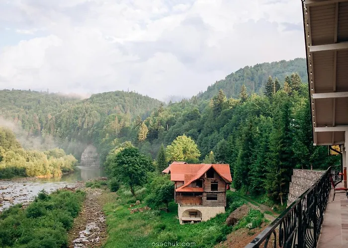 Stanislavsky Hotel Group Яремче